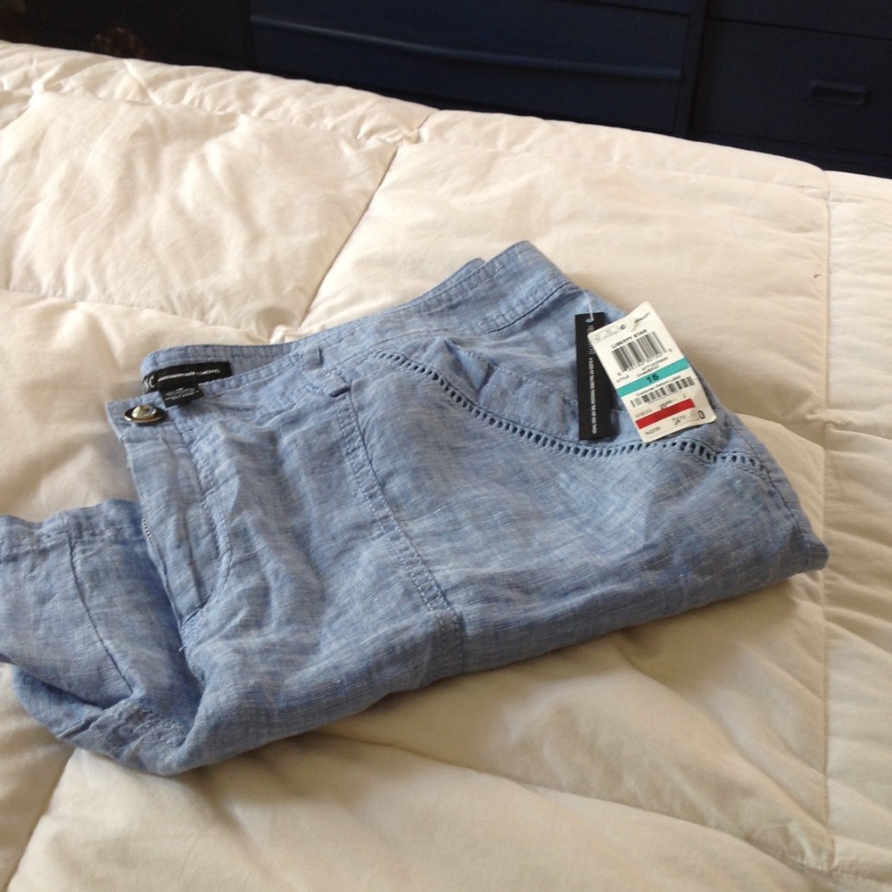 Women's Linen Shorts